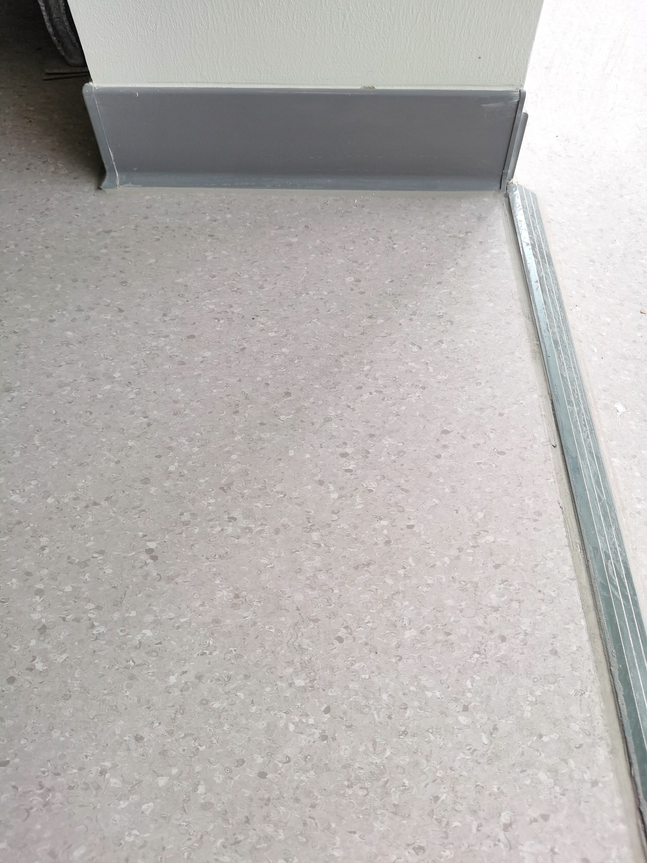 jc710公海赌船同质透心地板